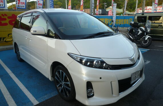 当店の中古車　エスティマ　アエラス　入荷⤴